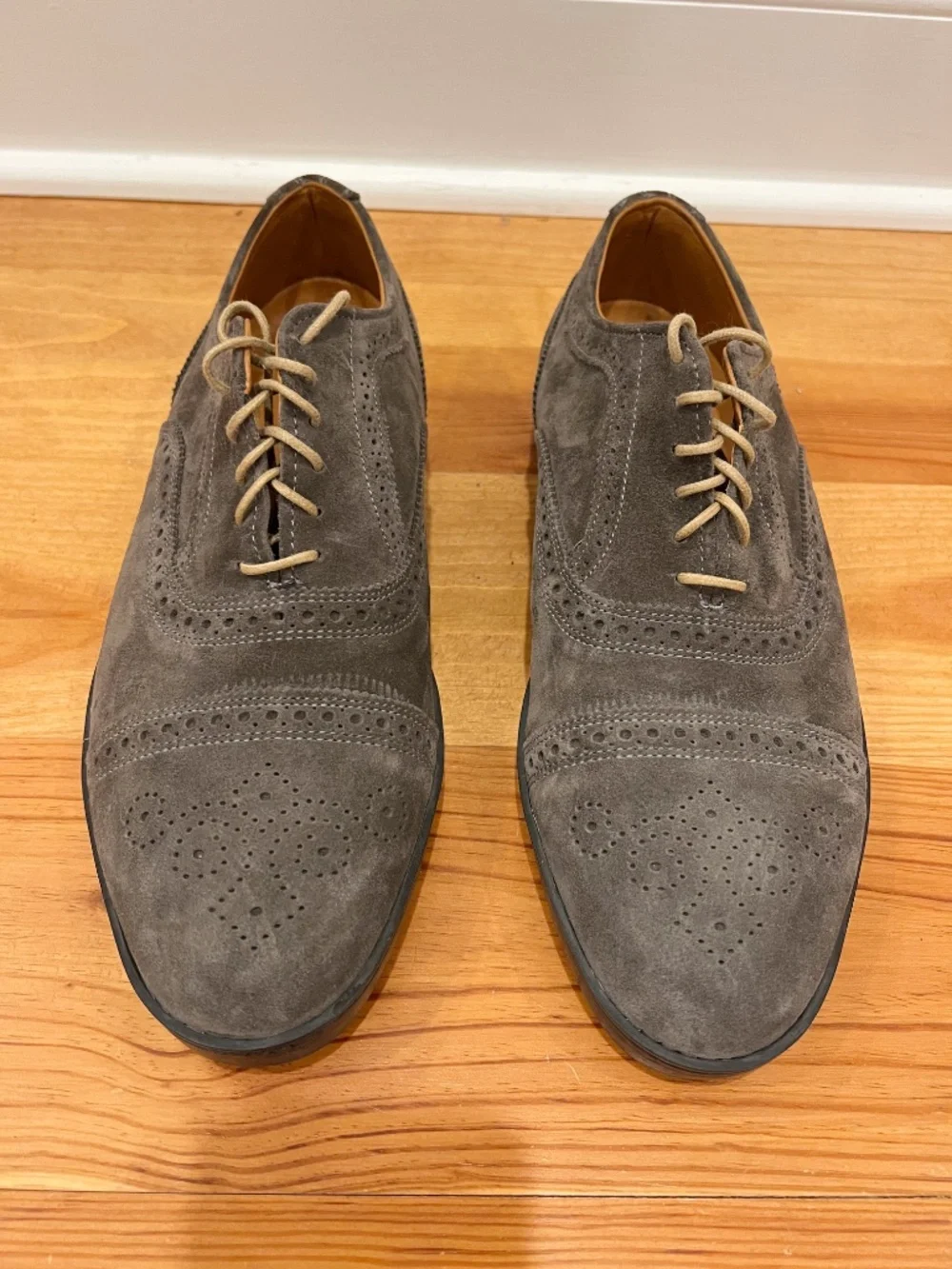 Allen Edmonds Strand Oxfords Mens Size 9.5 3E Gray Suede Cap Toe Brogue Sneakers